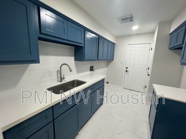 2685 Gessner Rd