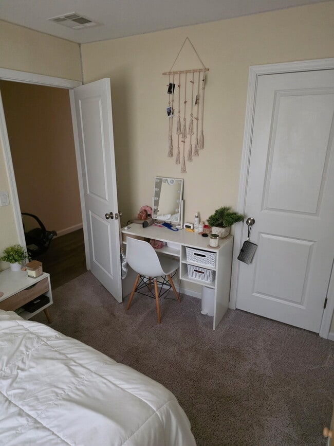 Photo - 2384 Tapatio Dr