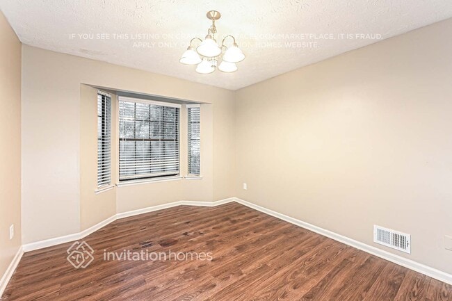 Photo - 297 Phoenix Dr NW