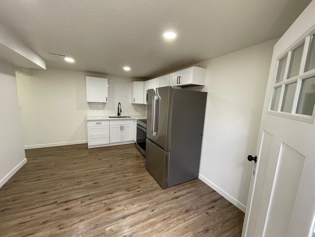 Photo - 844 N Basalt