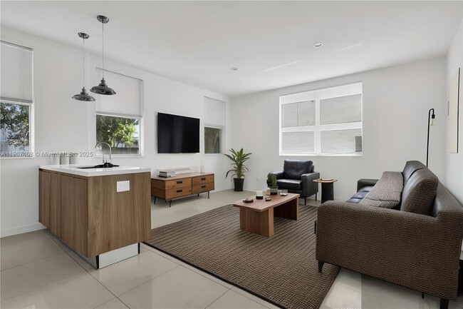 Photo - 924 Marseille Dr Unidad 3