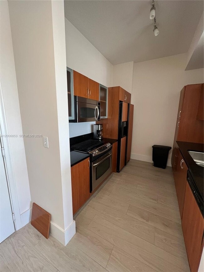 Photo - 18800 NE 29th Ave Unit PH25