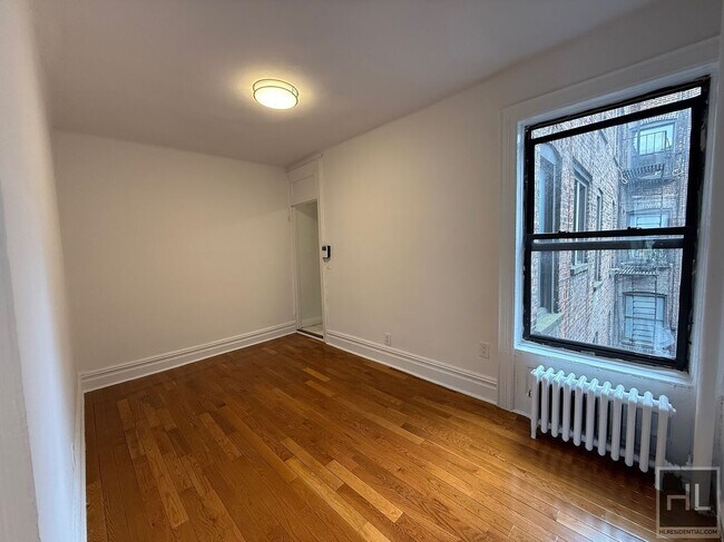 Photo - YORK AVENUE Unit 4C