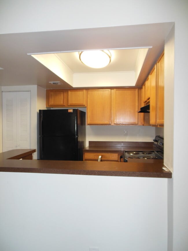 Photo - ONE BEDROOM ONE BATHROOM!! WATERFRONT COMMUNITY! Unit 110