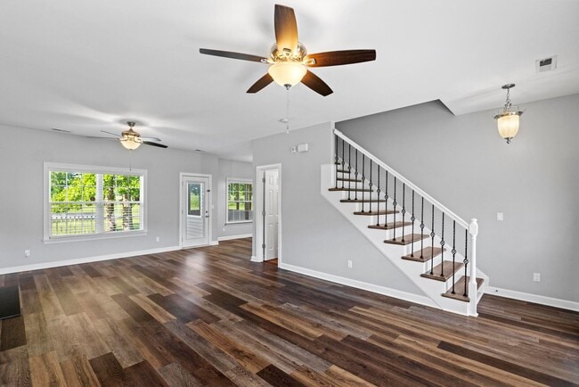 Photo - 4 Bedroom with Large Lot Available Now!