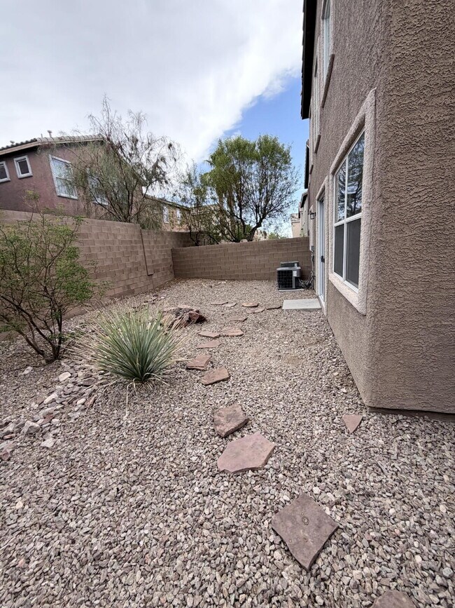 3 bd 2.5 bath with LOFT