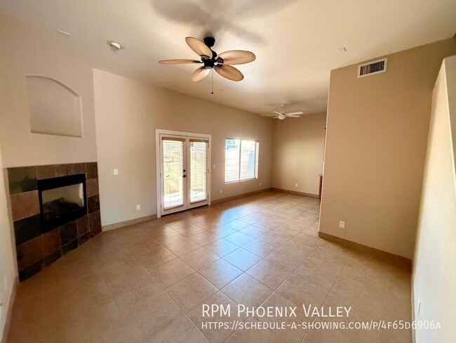 Photo - 897 E Roma Ave Unit 1