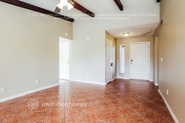 Photo - 7557 W Wolf St