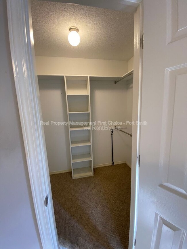 Photo - 1475 E Gate Dr