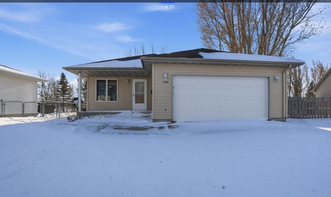 Building Photo - 5191 W Lanark Dr