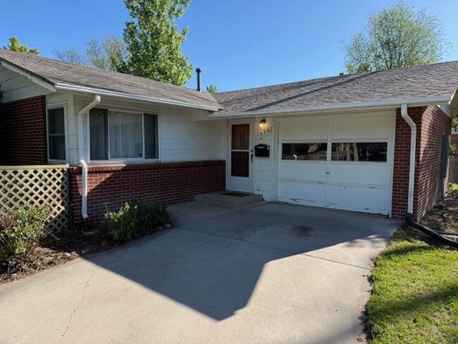 Building Photo - Close to CSU! Rental