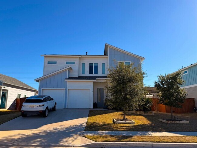 Building Photo - 11001 Charger Wy