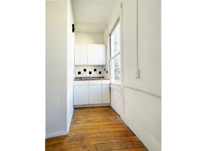 Photo - 155 India St