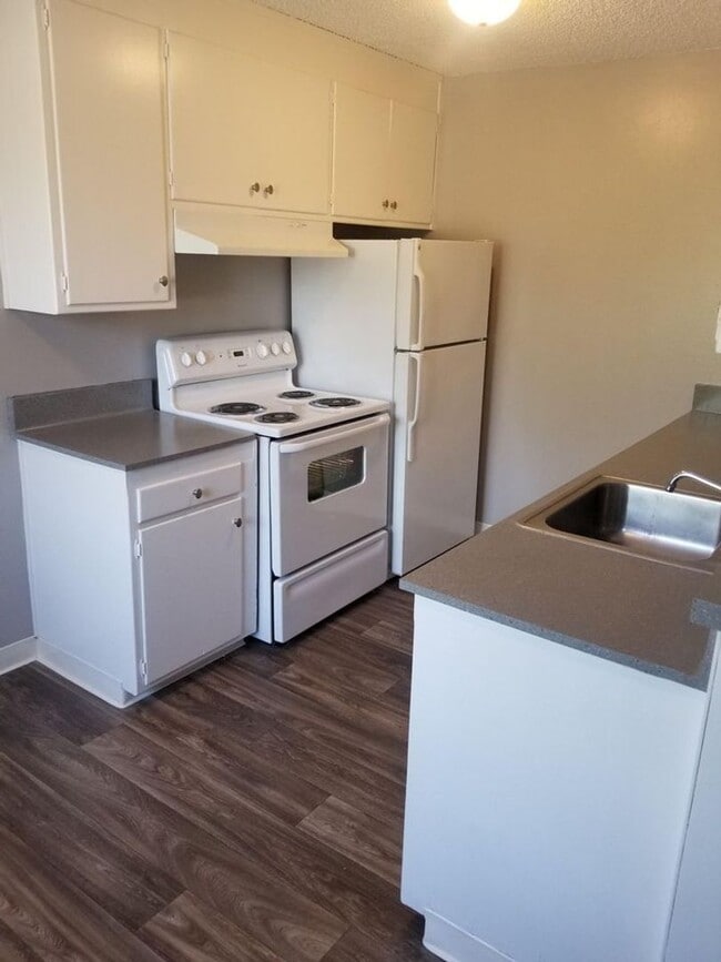 Photo - Spring Glen Apartments