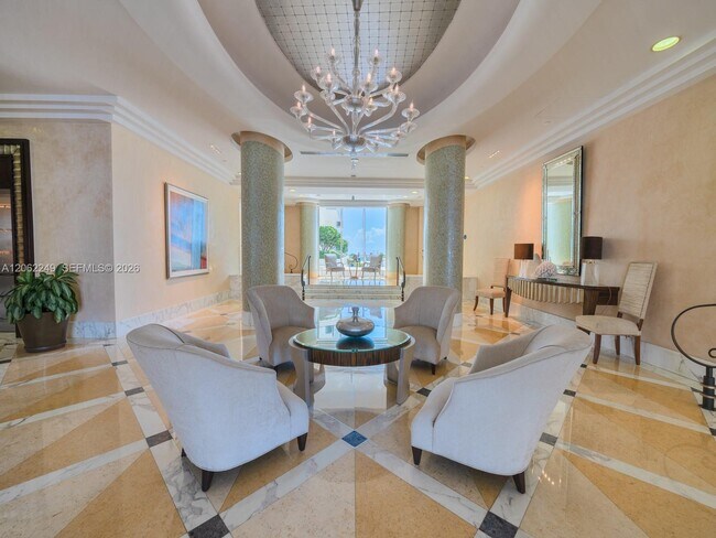 6917 Collins Ave Unit 815
