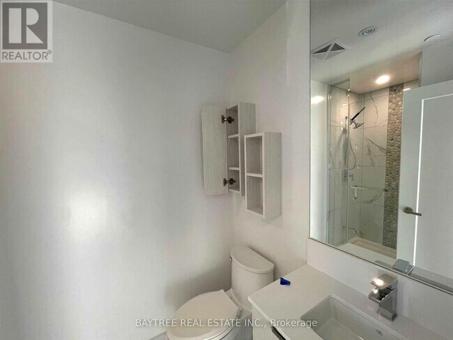 Photo - 99 Broadway Ave Unité 3410 Nt