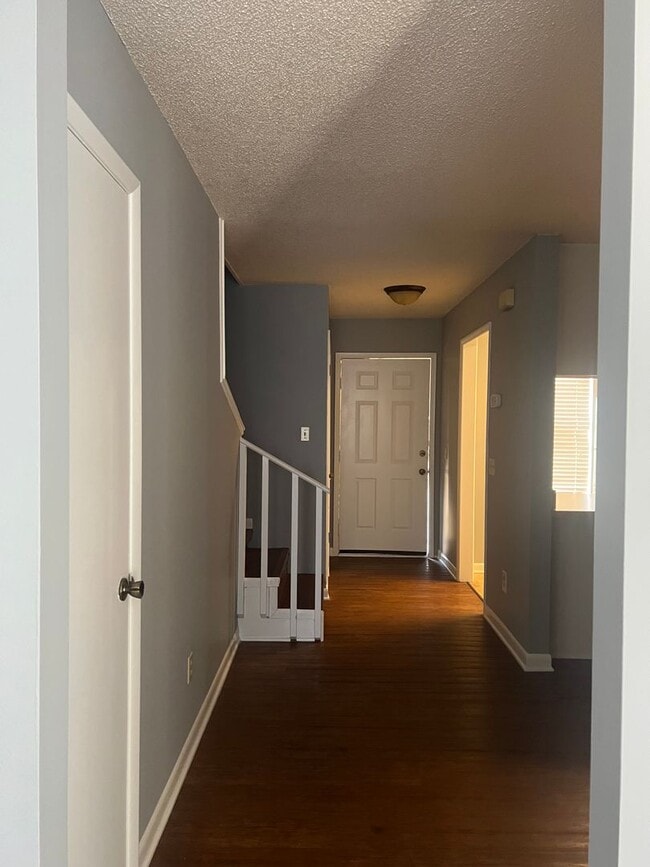 Photo - 108 Ridgeway Dr