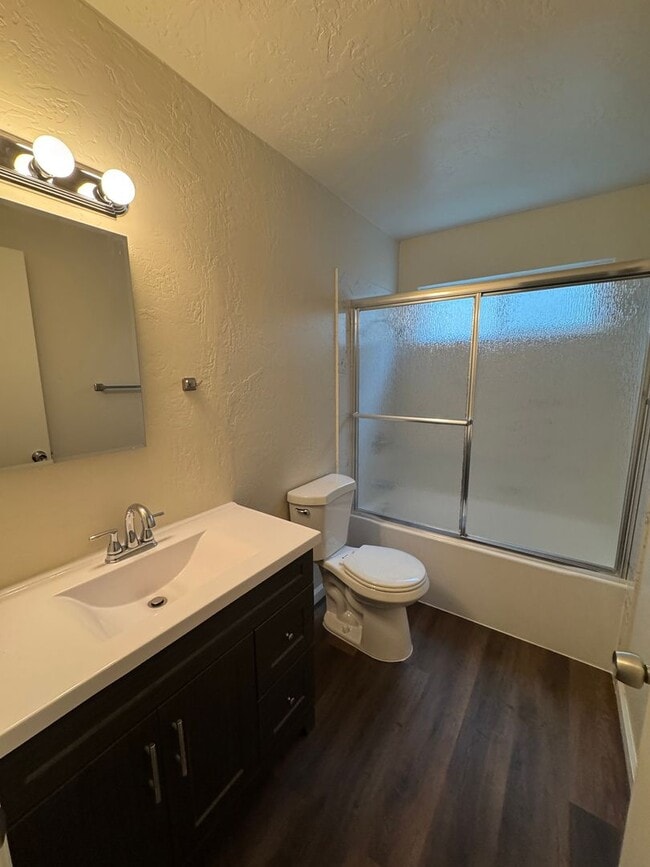 Photo - 662 Chestnut St Unidad Apt 2