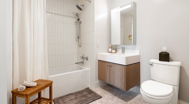 Photo - 215 Grove St Unidad 806