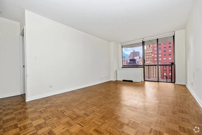 Building Photo - 245 E 44th St Unit 3B Rental