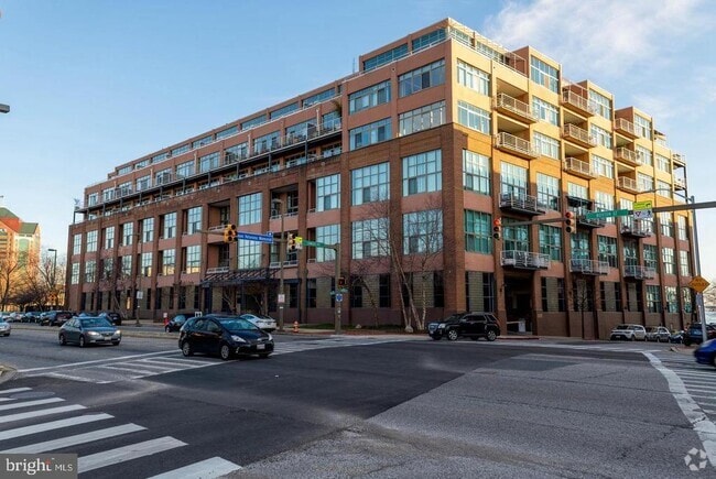 Building Photo - 2901 Boston St Rental