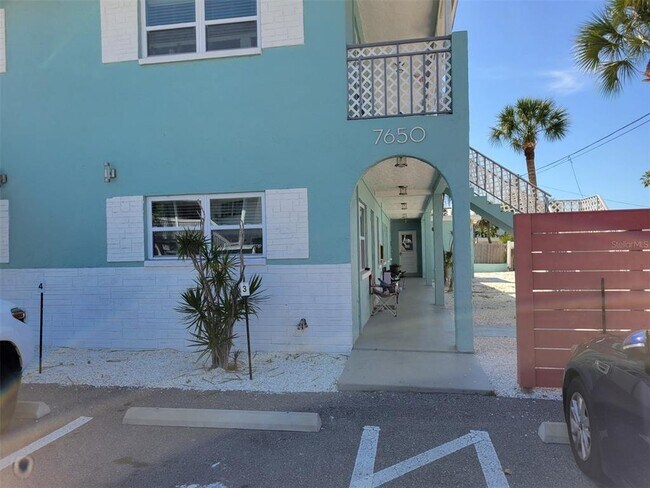 Building Photo - 7650 Coquina Way Unit 1