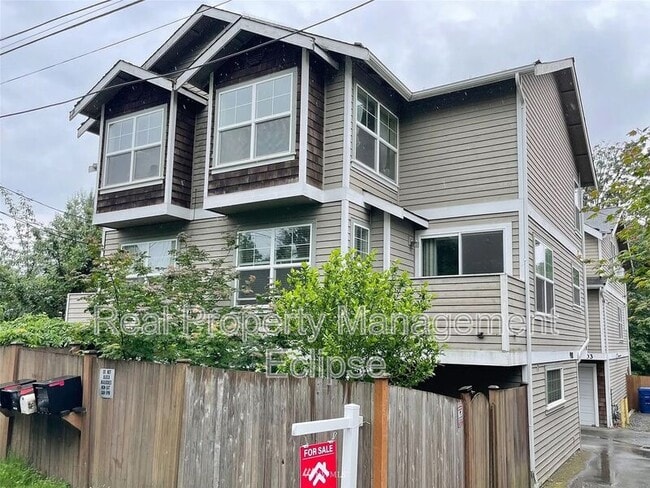 Building Photo - 9101 23rd Ave NE Unit B