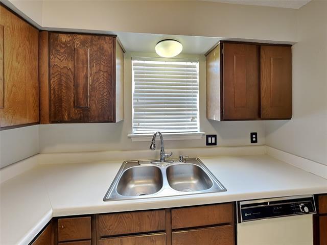 Photo - 931 Roaring Springs Rd