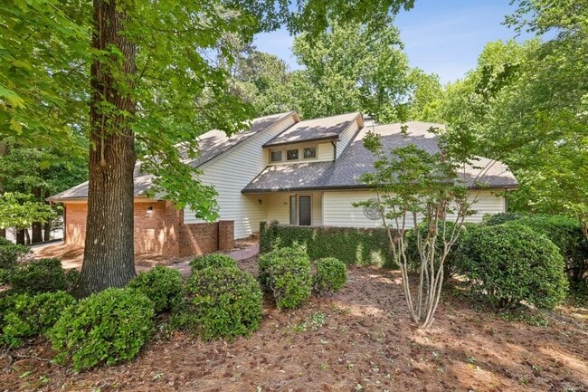 Photo - 110 Westchester Way House