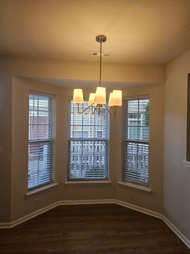 Photo - 604 Teton Cir