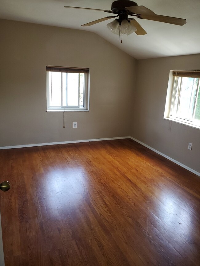Photo - 251 Sebring Ave