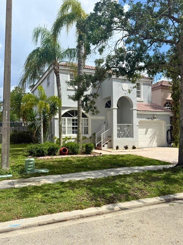 Photo - 15643 NW 12th Rd (Pembroke Pines, FL)