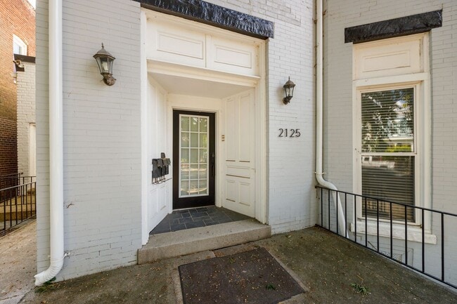 2125 Grove Ave Unit 1