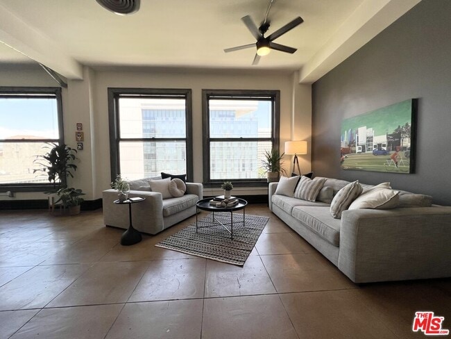 Photo - 108 W 2nd St Unit 814