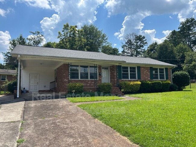 Photo - 1811 Ridge St House