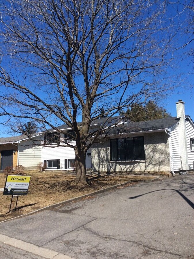 Photo - 21 Keewatin Crescent