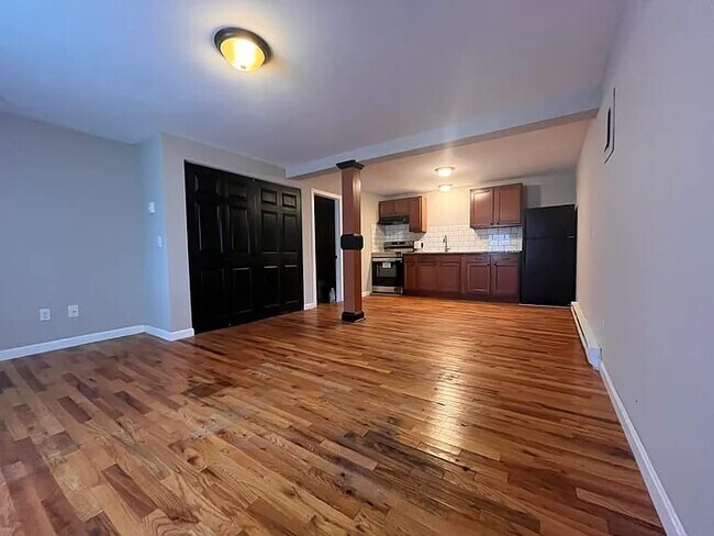 Photo - 226 Crown St Apartment Unit #C