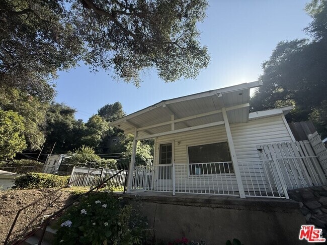 Building Photo - 1733 N Beverly Glen Blvd Rental