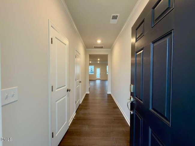 Photo - 6005 Grey Colt Wy