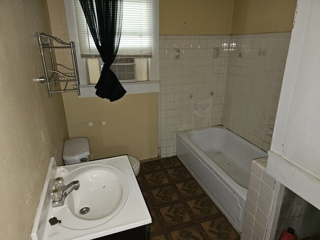 Photo - 1505 Quevado St