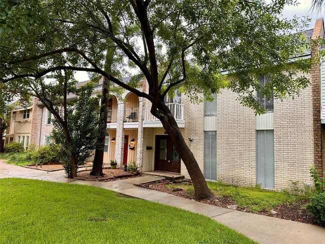 Photo - 10730 Briar Forest Dr Condo Unit 36