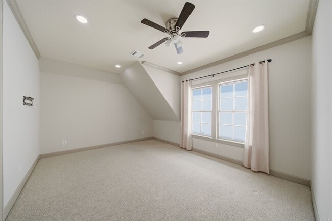 Photo - 6527 Clarewood Oak Estates Ln