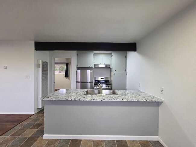 Photo - 1054-1066 Sun Rd Unit 1066