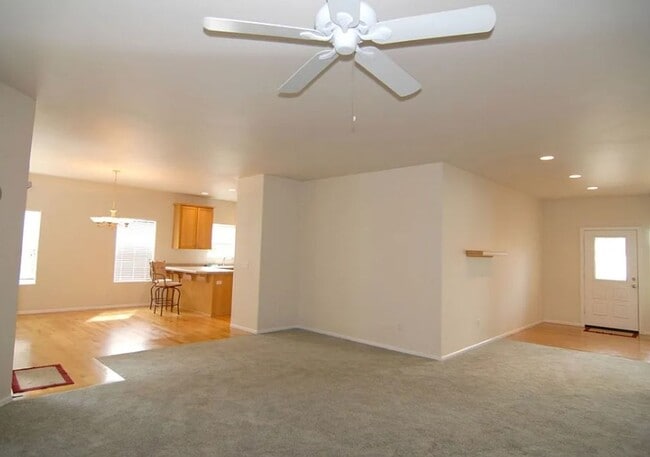 Photo - 3 Bedroom Home in North Albany!