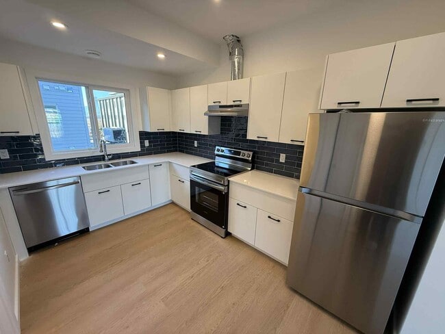 Photo - 7047 Fane Rd