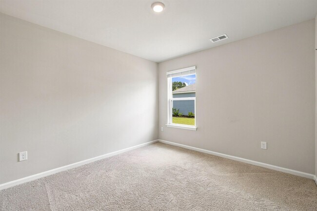 208 Jeff Waters Cir