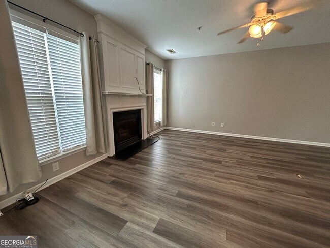 226 Regent Square