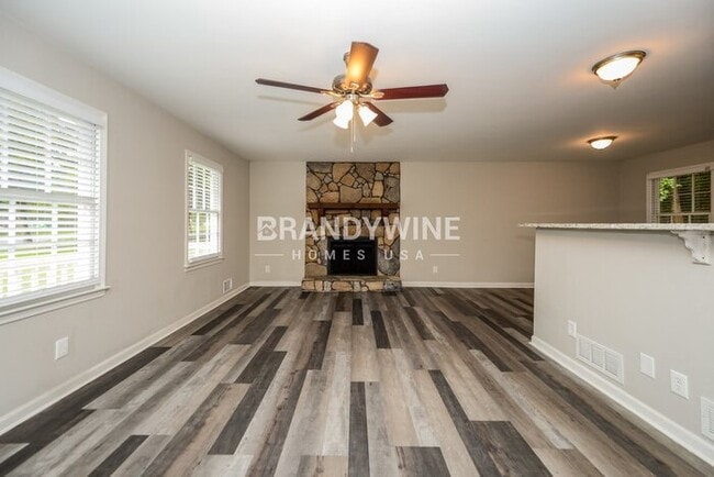 Photo - 95 Stone Wood Ln