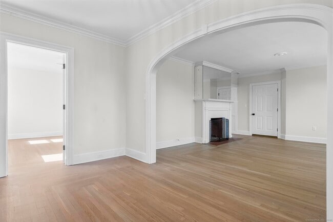 Photo - 1070 Whitney Ave Unit 2