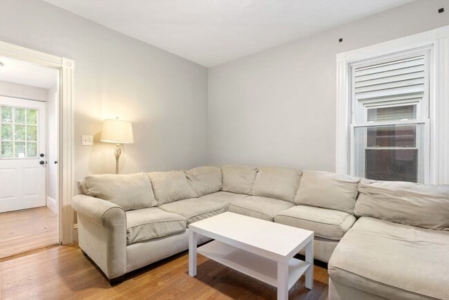 Photo - 635 Dorchester Ave Unit 3